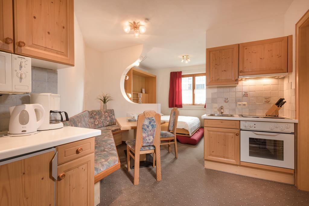 Gaestehaus Gratz - Inklusive Eintritt In Die Alpentherme Dorfgastein Kamer foto