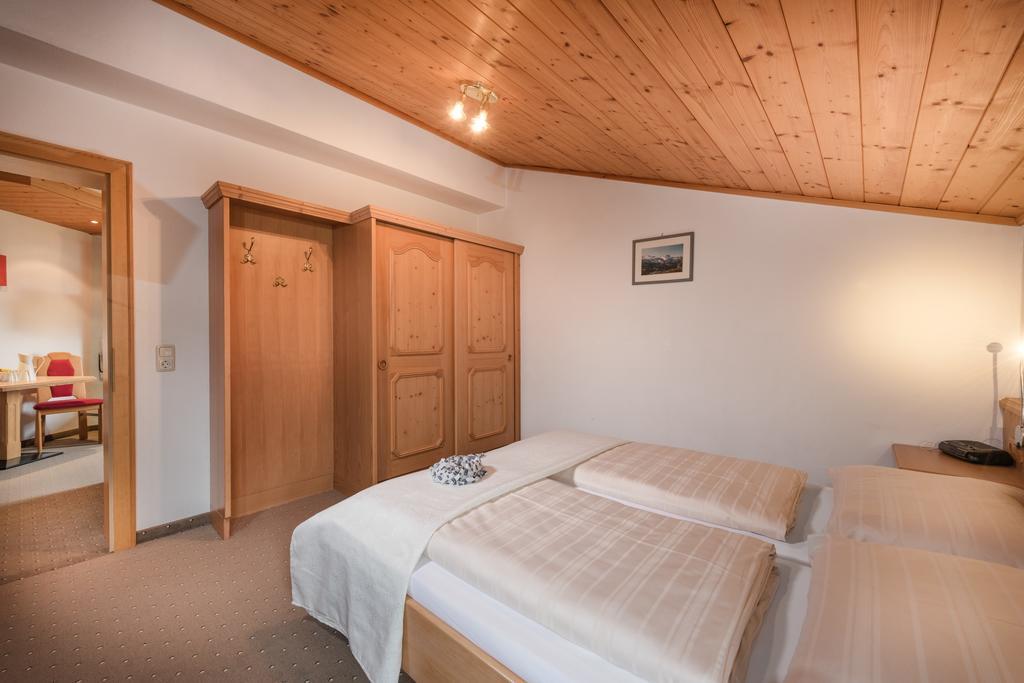 Gaestehaus Gratz - Inklusive Eintritt In Die Alpentherme Dorfgastein Buitenkant foto